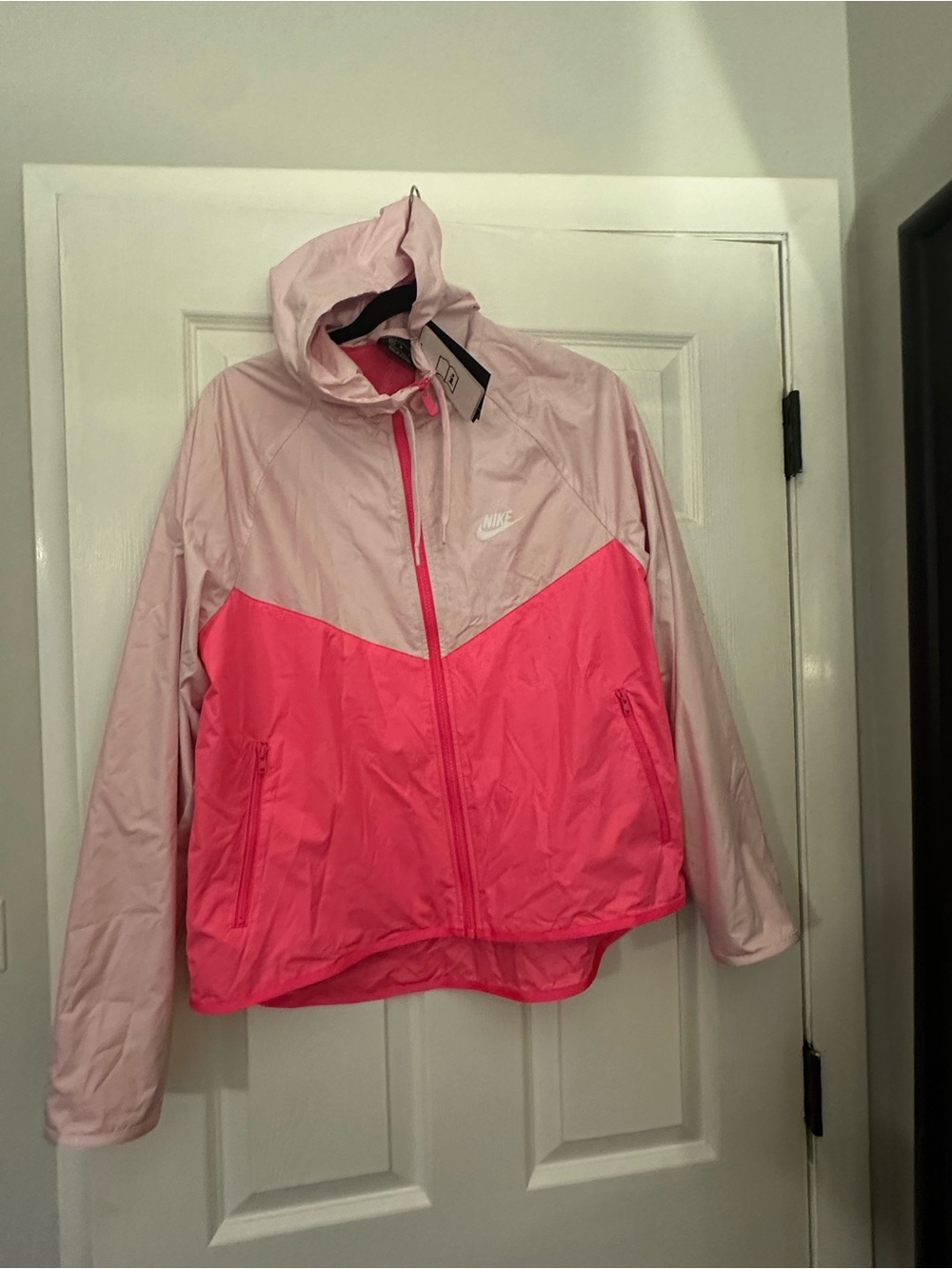Nike Sportswear Windrunner Pink Loose Fit Jacket